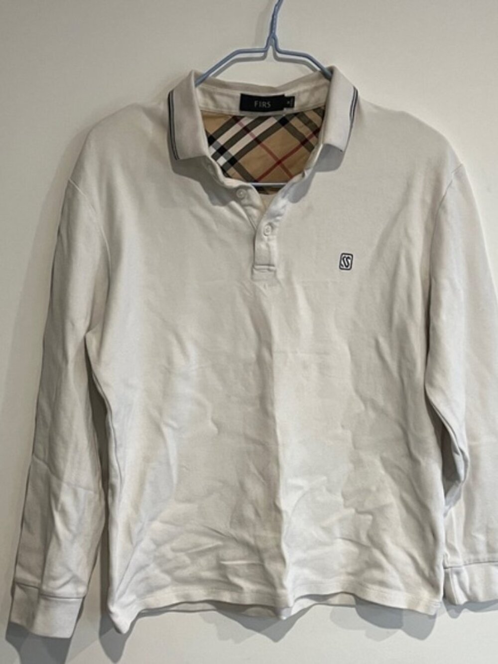 White Long-Sleeve Polo Shirt with Contrast Collar